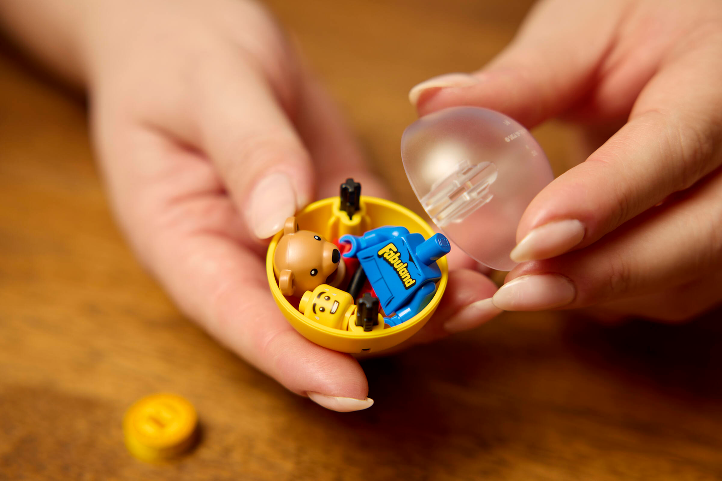Ideas 21358 Spielzeugautomat mit Minifiguren