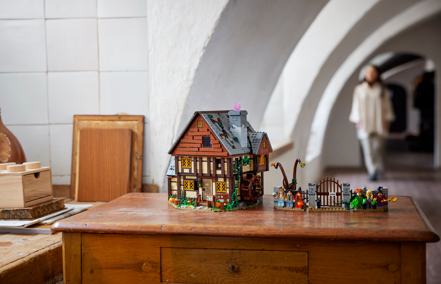 Ideas 21341 Disney Hocus Pocus: Das Hexenhaus der Sanderson-Schwestern