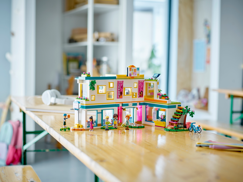 Friends 41731 Internationale Schule