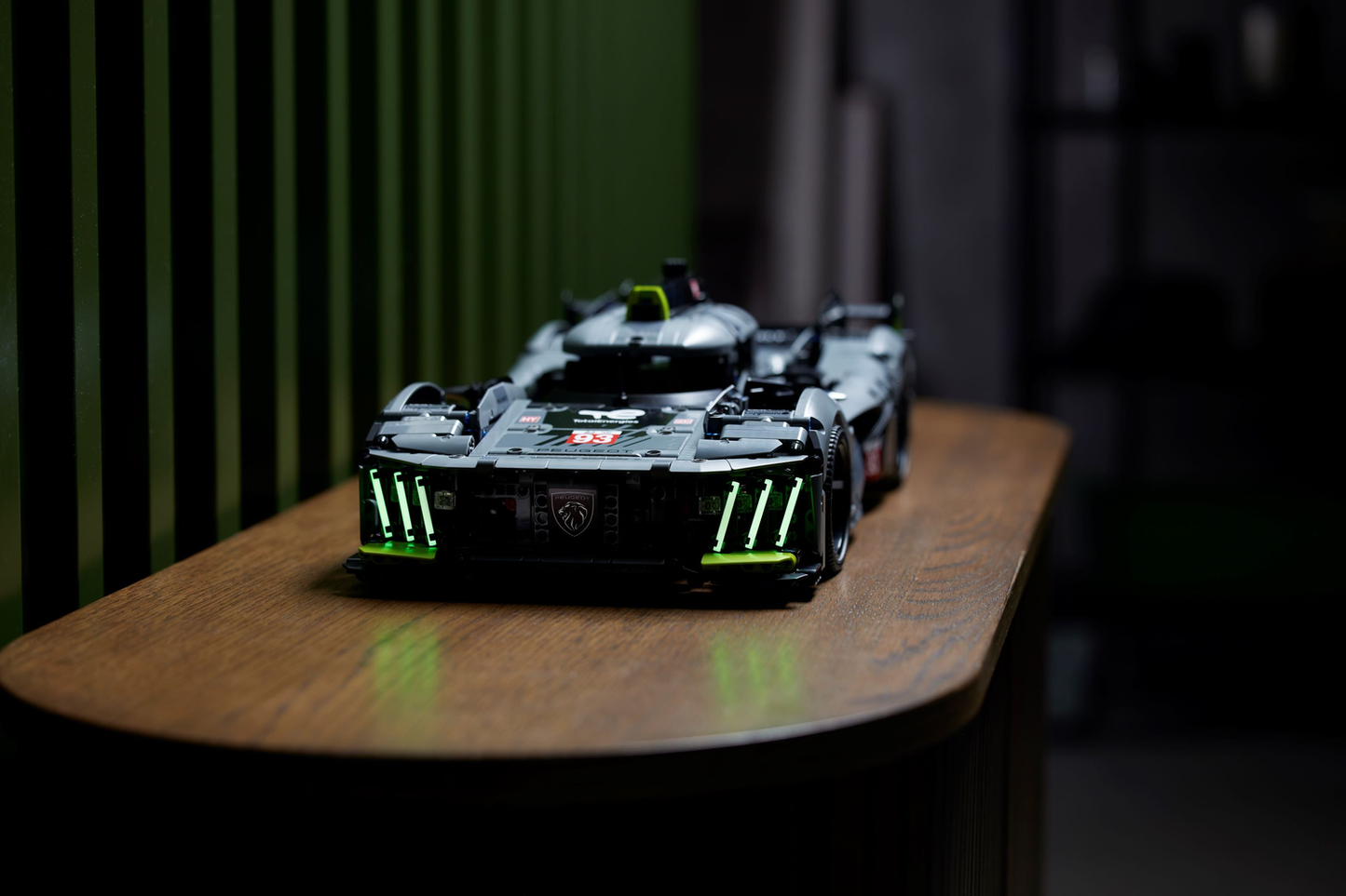 Technic 42156 PEUGEOT 9X8 24H Le Mans Hybrid Hypercar