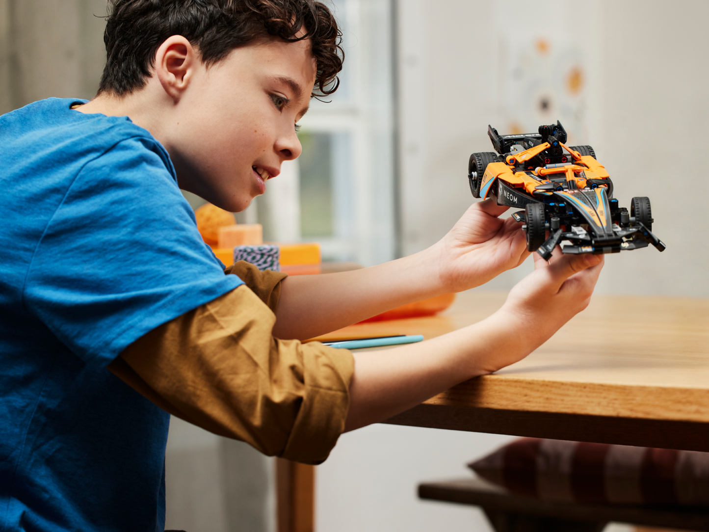 Technic 42169 NEOM McLaren Formula E Race Car