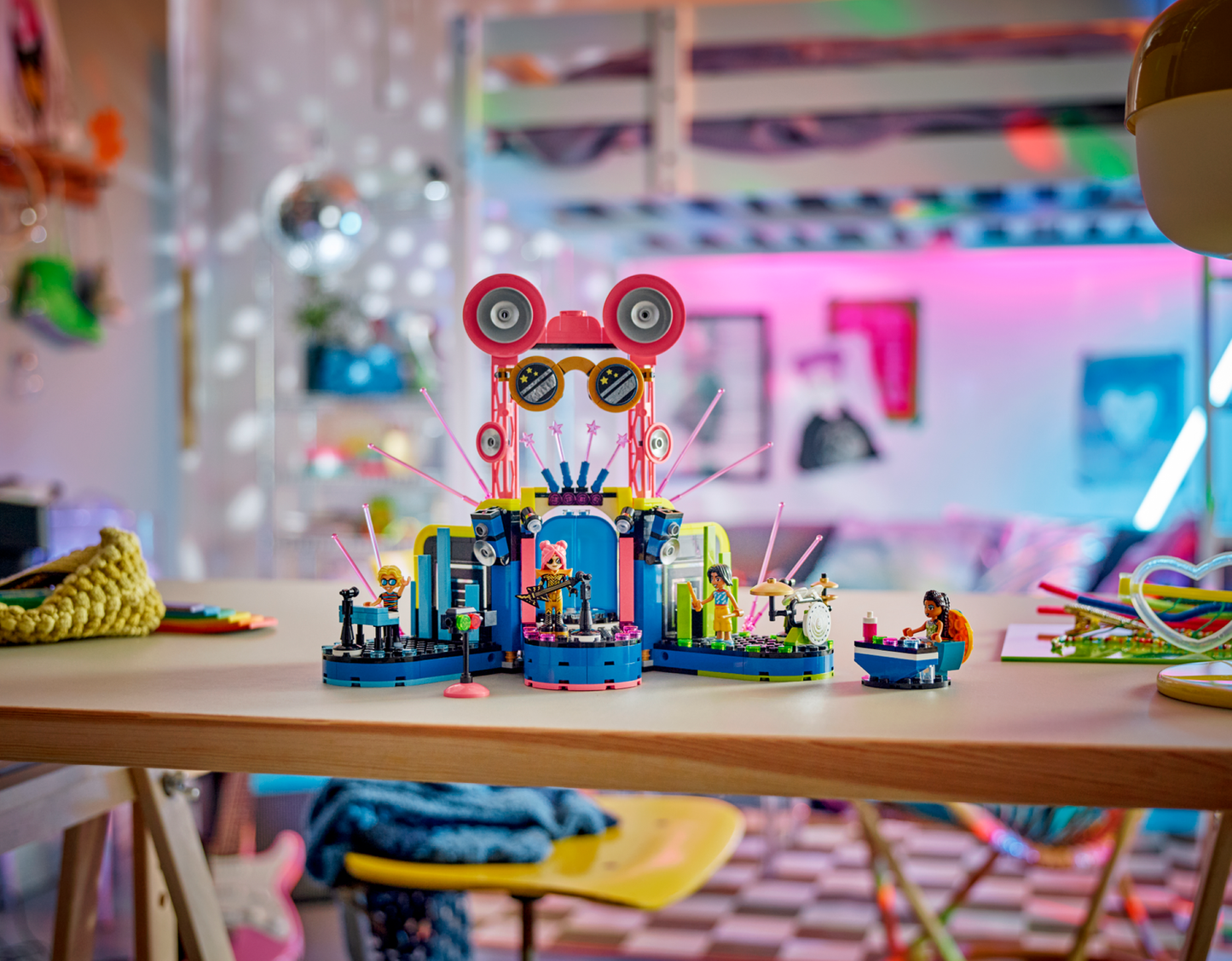 Friends 42616 Talentshow in Heartlake City