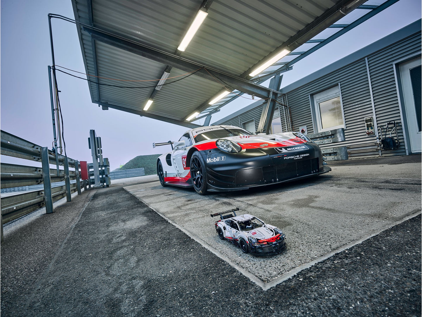 Technic 42096 Porsche 911 RSR