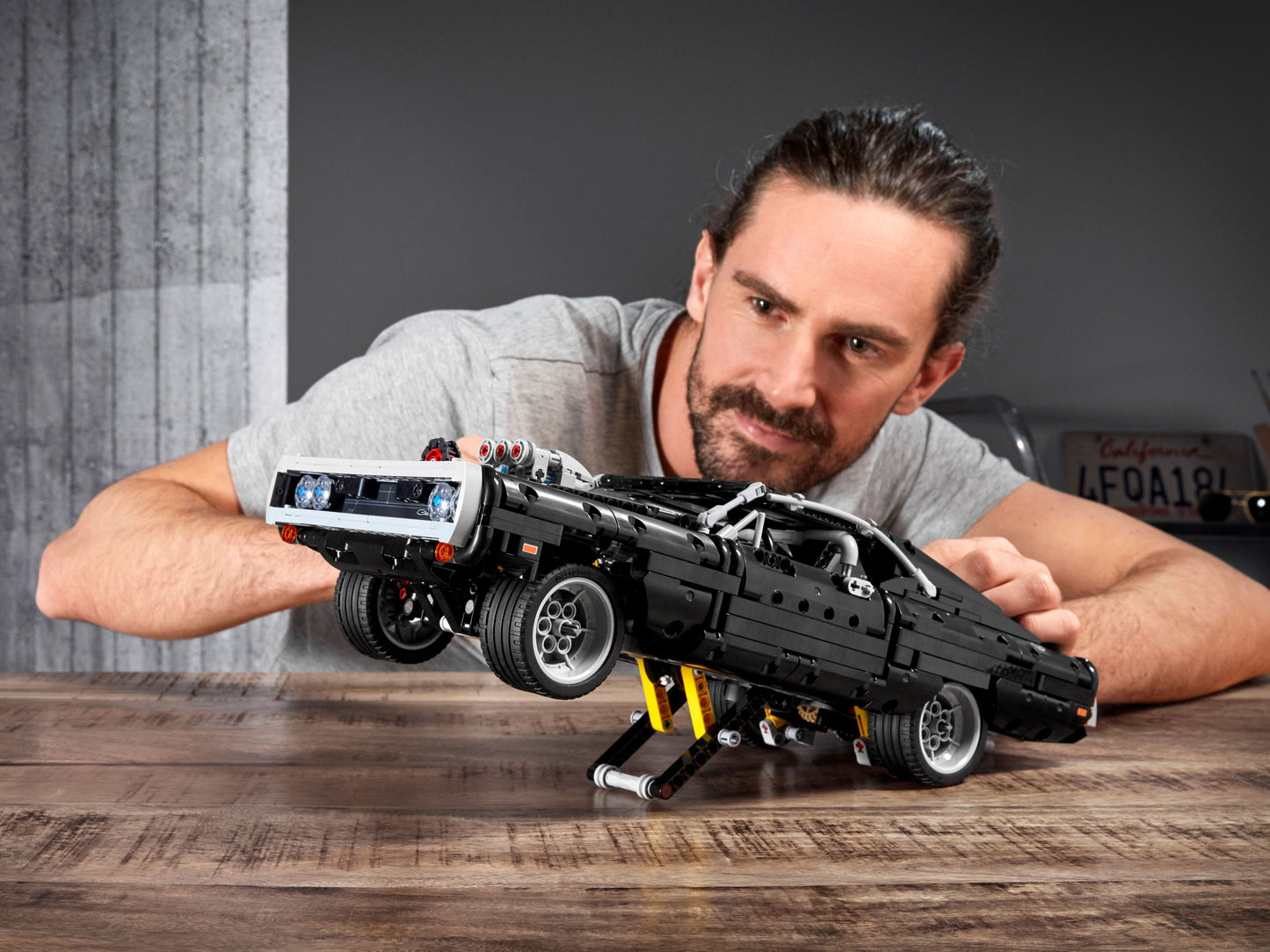 Technic 42111 Dom's Dodge Charger