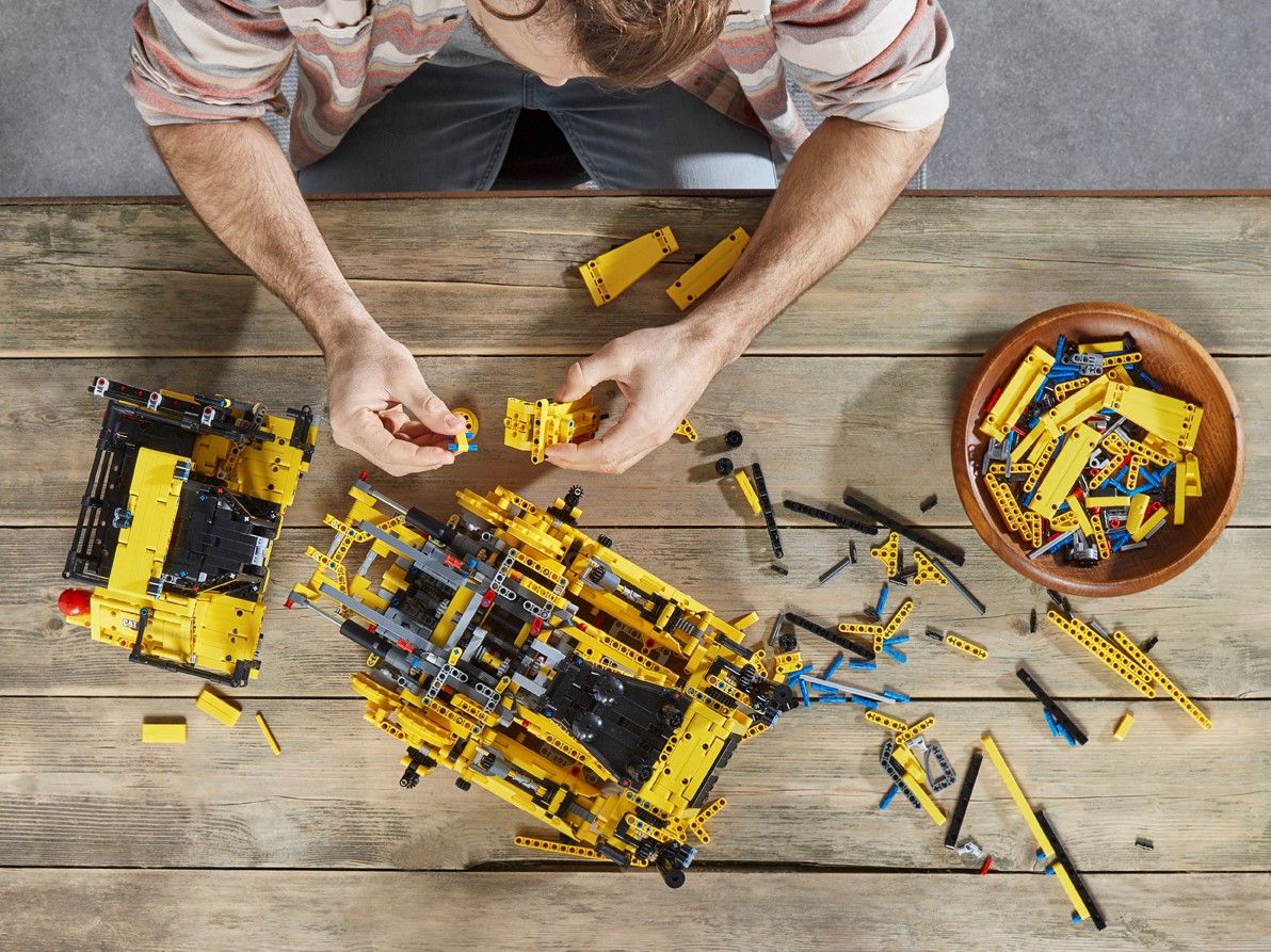 Technic 42131 Appgesteuerter Cat D11 Bulldozer