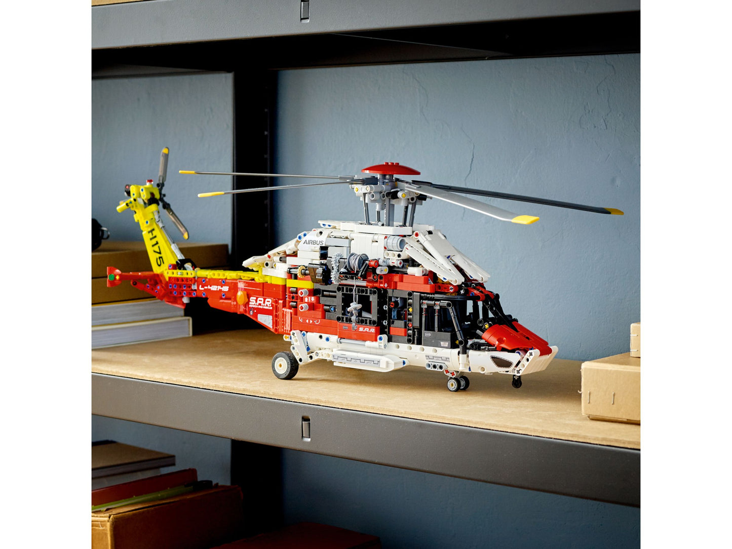Technic 42145 Airbus H175 Rettungshubschrauber