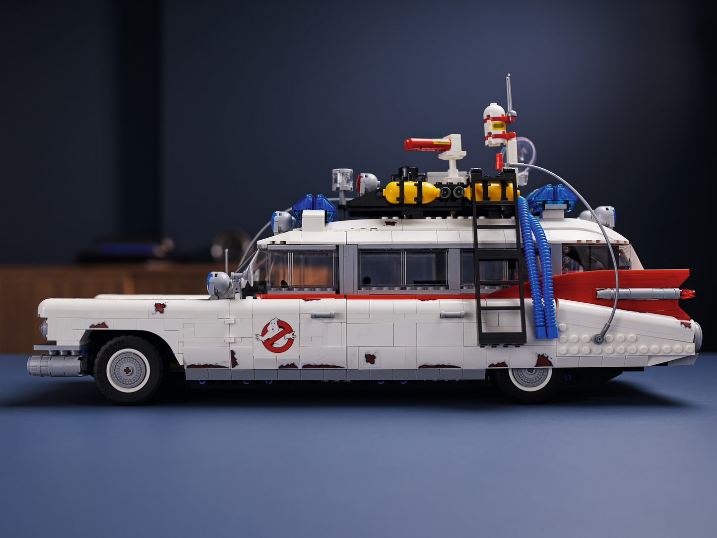 Icons 10274 Ghostbusters ECTO-1