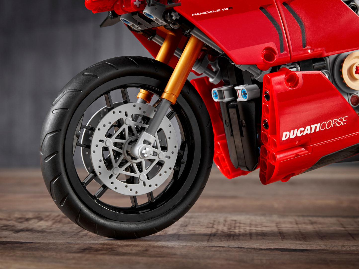 Technic 42107 Ducati Panigale V4 R